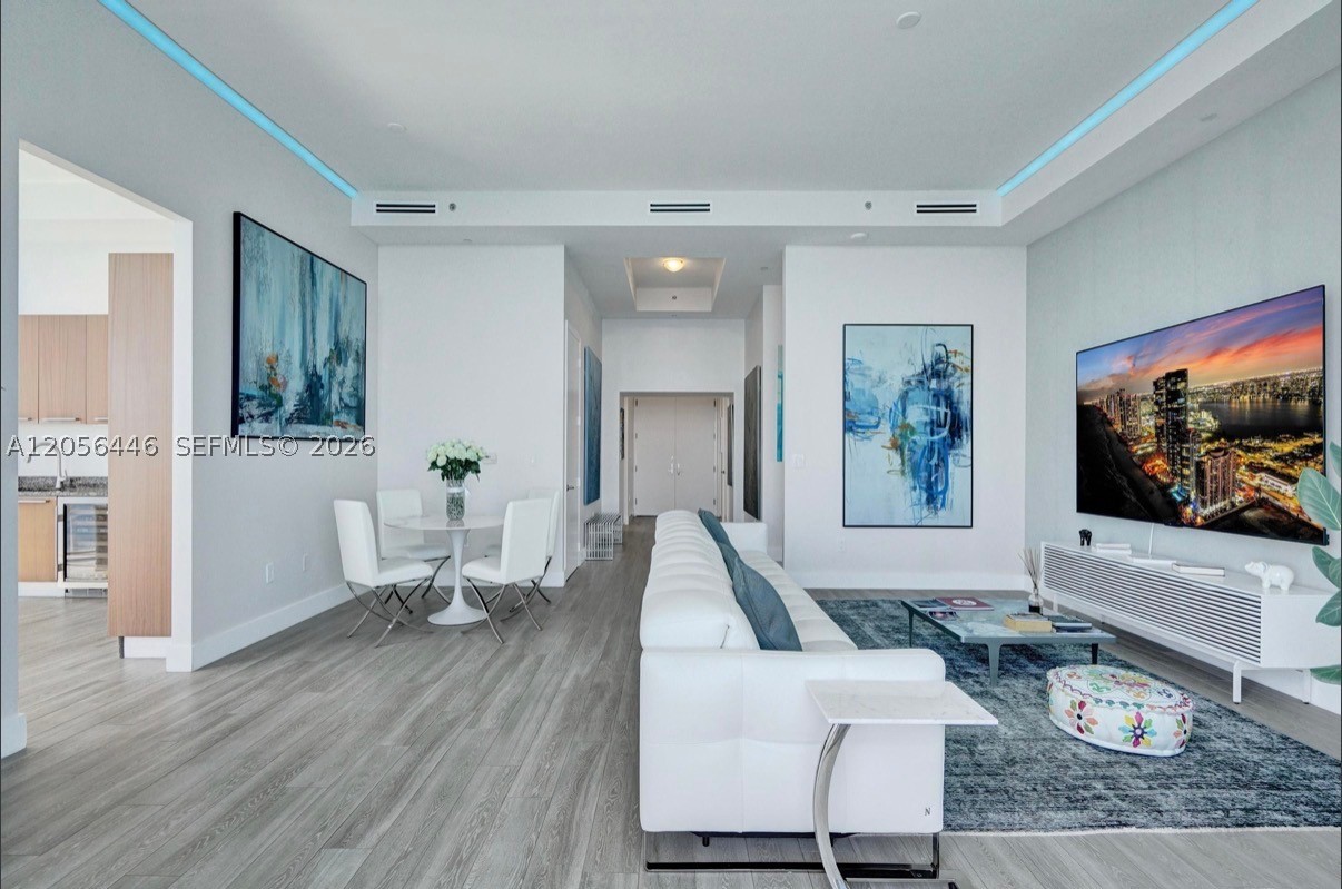 15901 Collins Ave #4301 Sunny Isles Beach, FL 33160