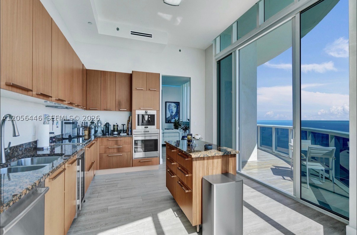 15901 Collins Ave #4301 Sunny Isles Beach, FL 33160