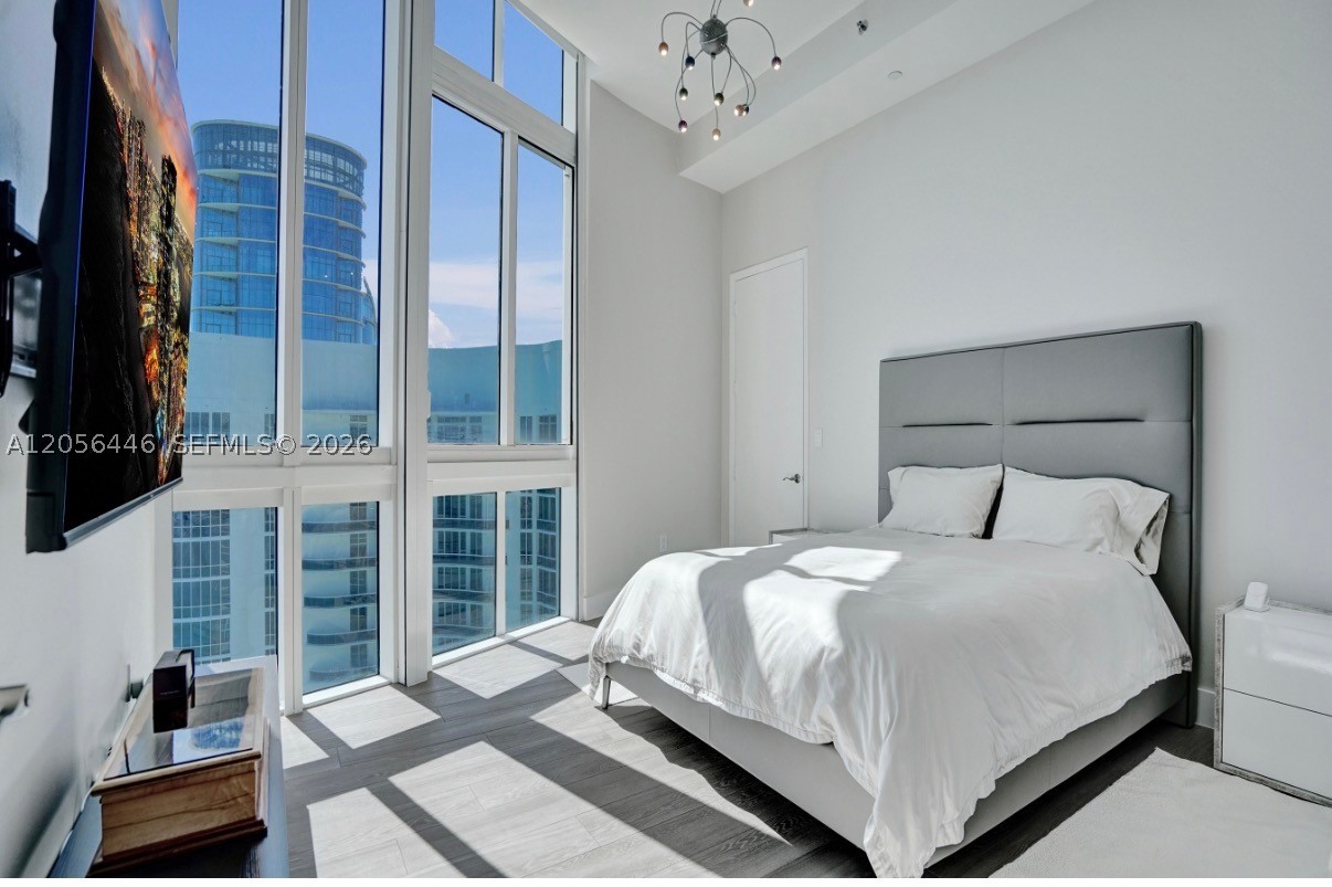 15901 Collins Ave #4301 Sunny Isles Beach, FL 33160