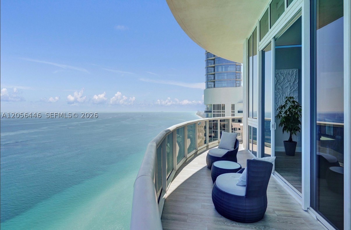 15901 Collins Ave #4301 Sunny Isles Beach, FL 33160
