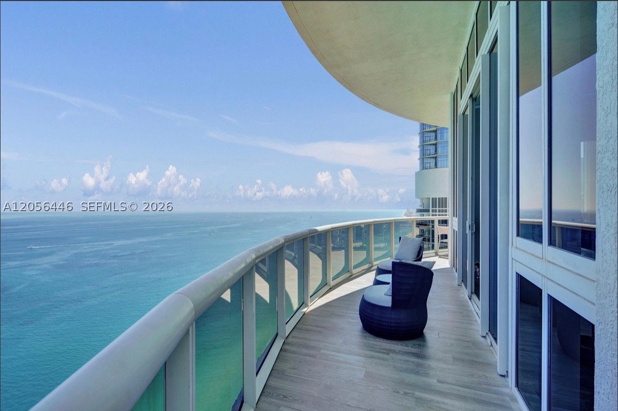 15901 Collins Ave #4301 Sunny Isles Beach, FL 33160