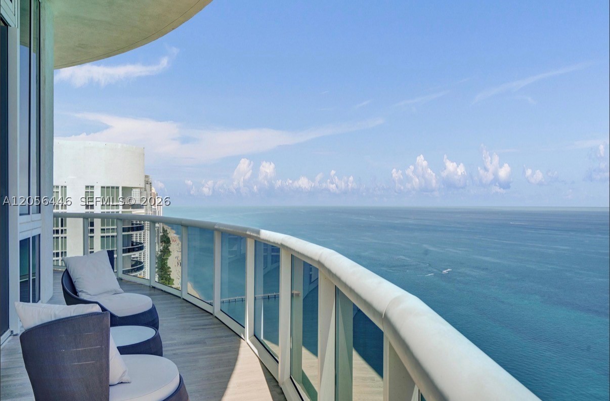 15901 Collins Ave #4301 Sunny Isles Beach, FL 33160