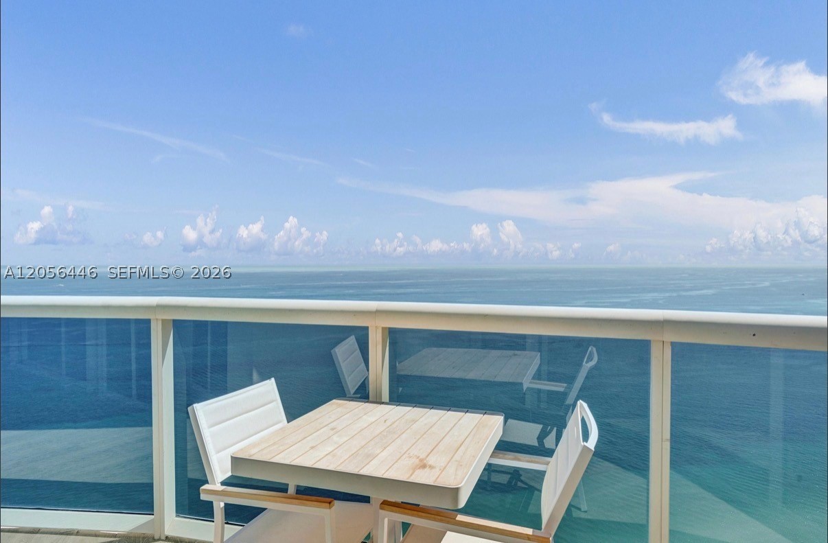 15901 Collins Ave #4301 Sunny Isles Beach, FL 33160