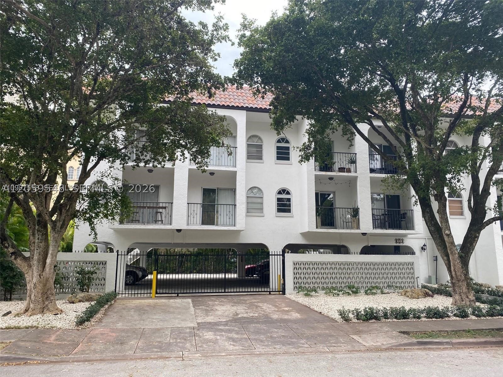 338 Majorca Ave #207