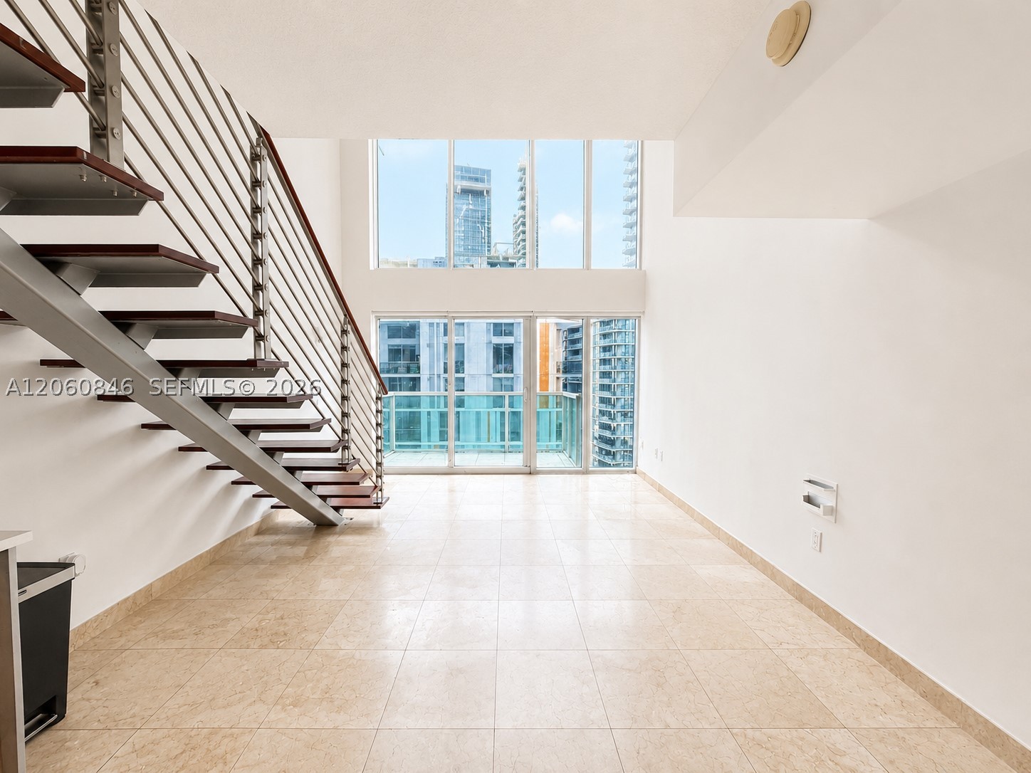 image Brickell on the River South18
