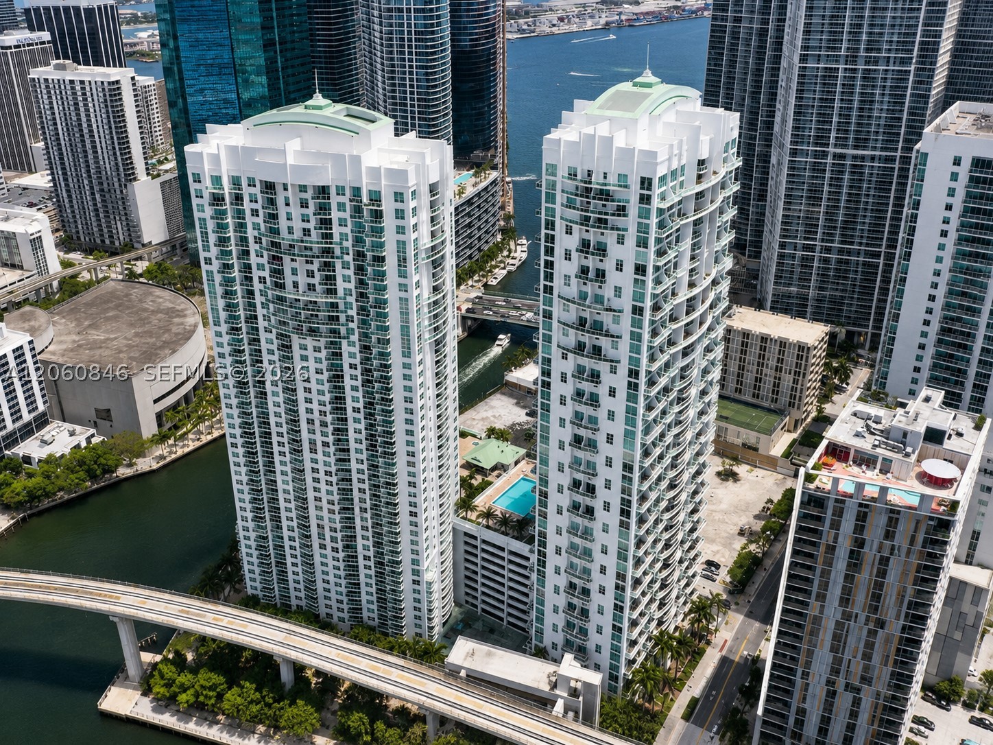 image Brickell on the River South5