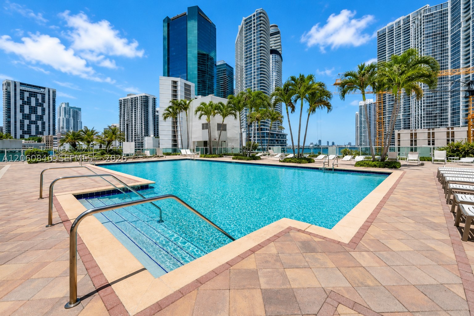 image Brickell on the River South6