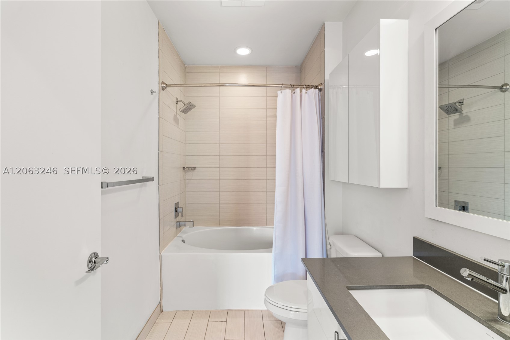 image Nine at Mary Brickell Village12