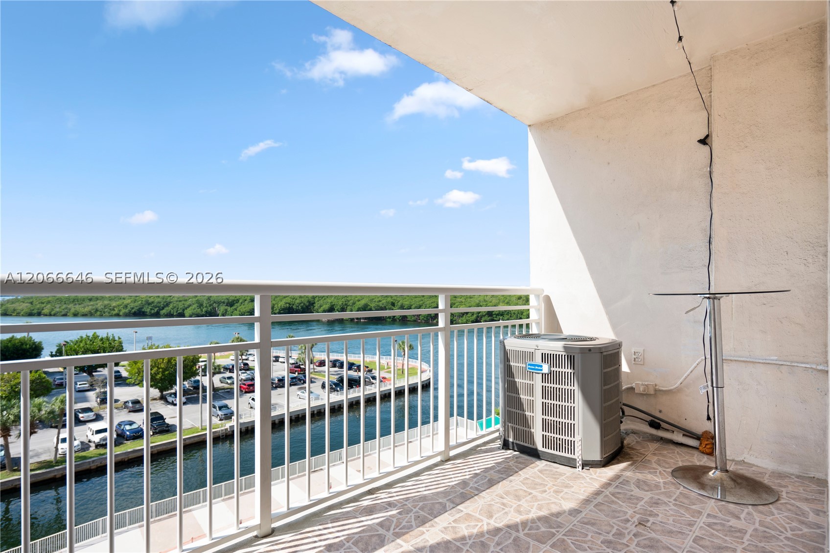 400 Kings Pt Dr #606