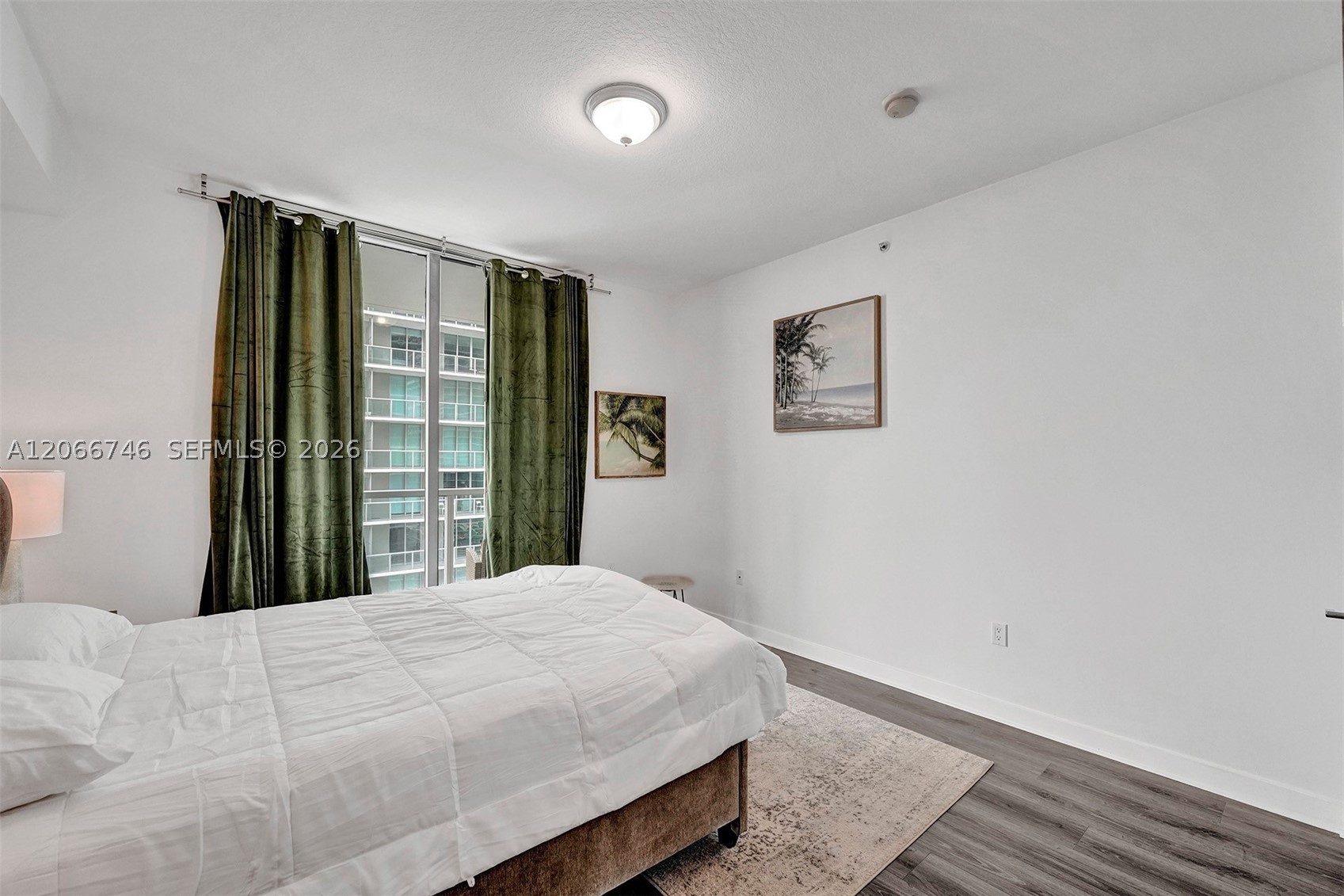 image Axis on Brickell South9