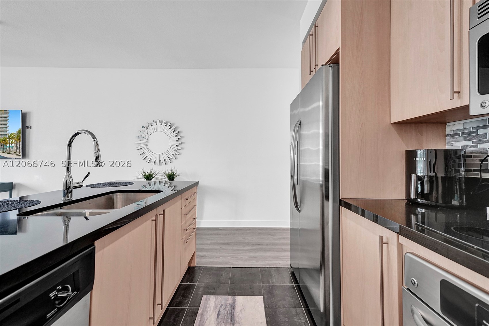 image Axis on Brickell South24