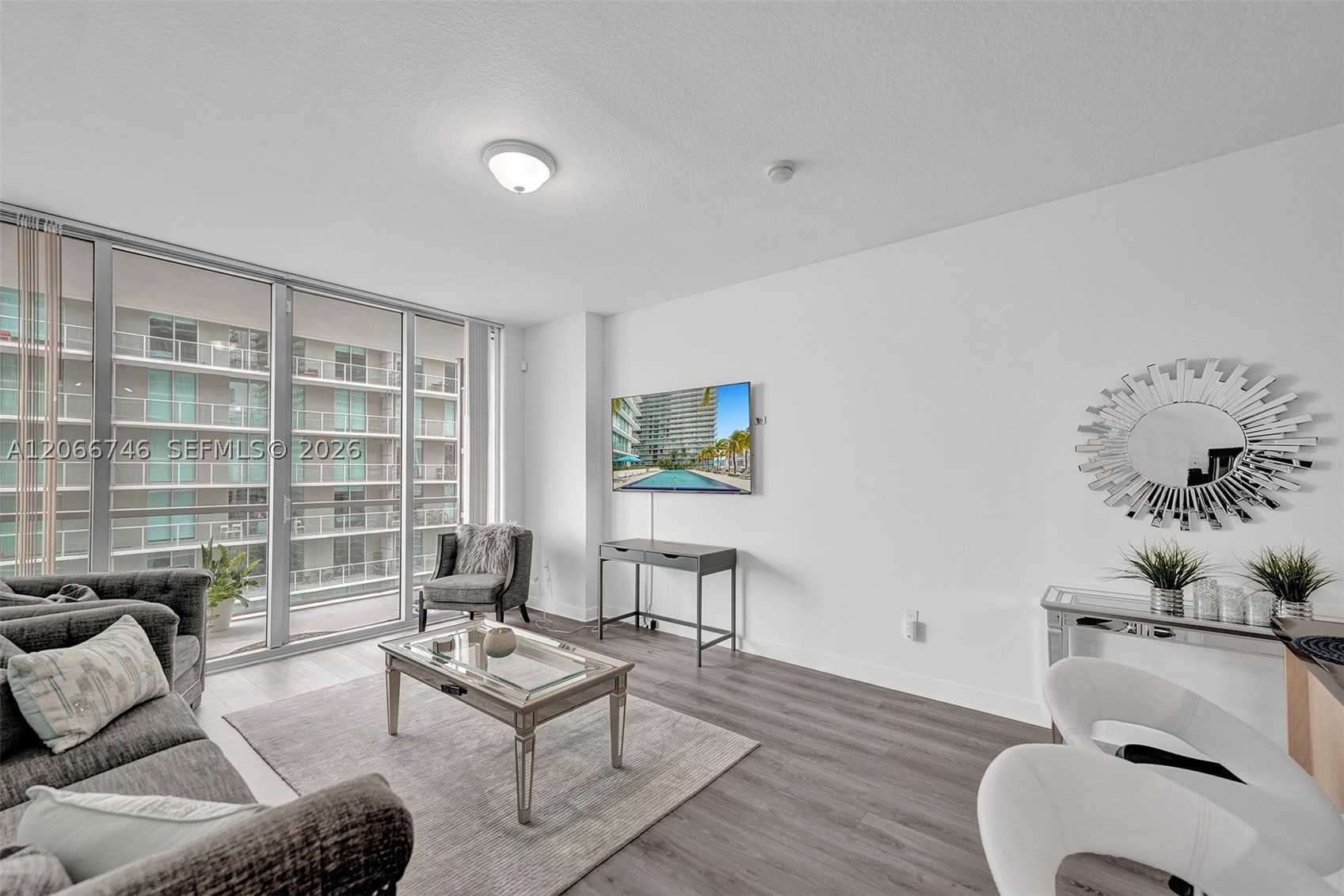 image Axis on Brickell South28