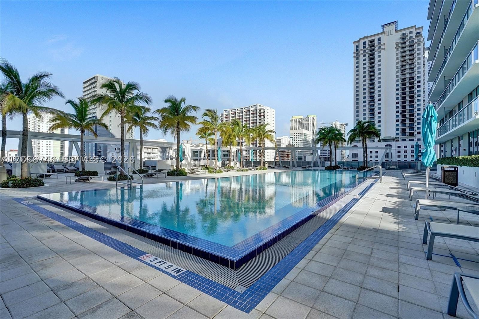 image Axis on Brickell South33
