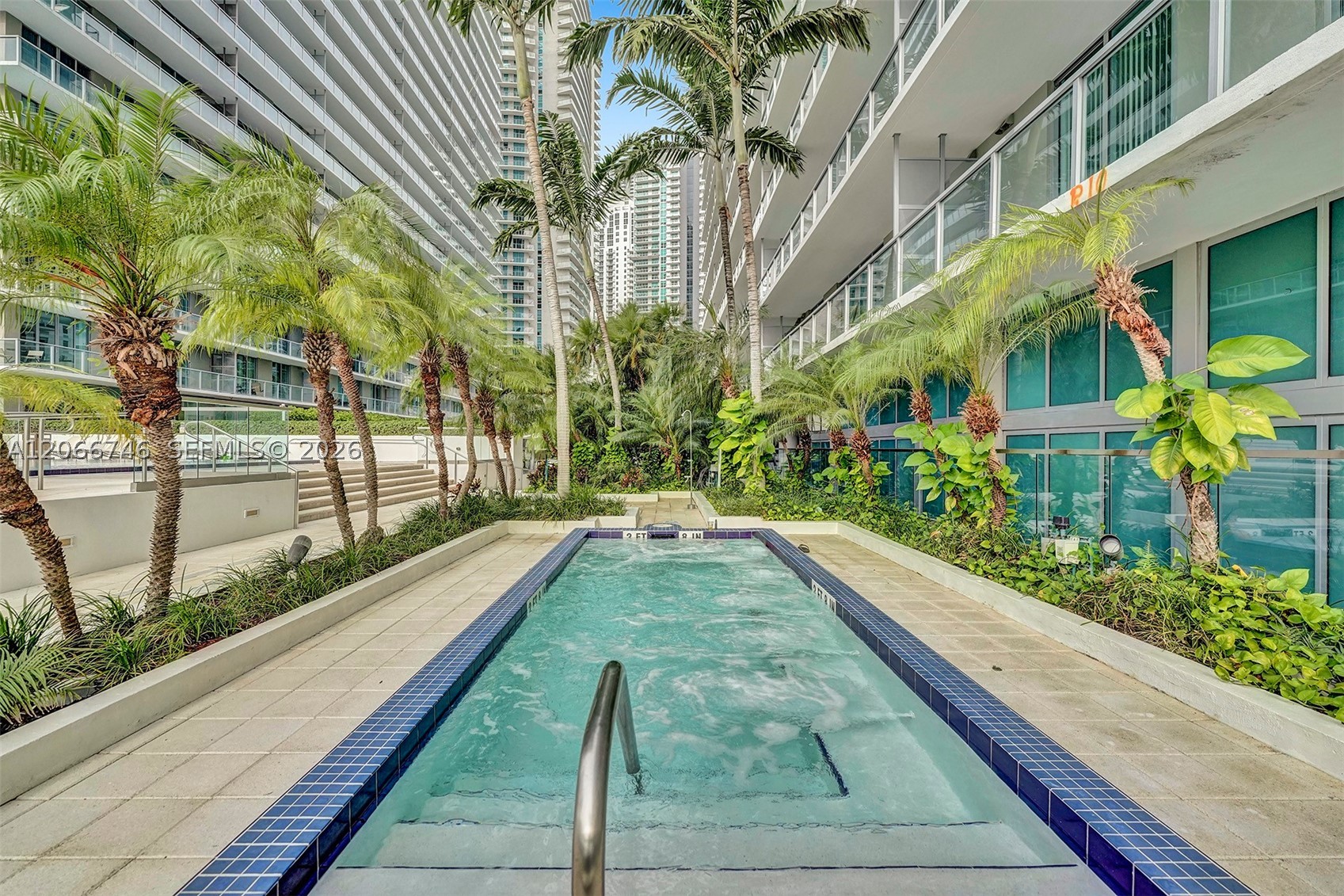 image Axis on Brickell South36
