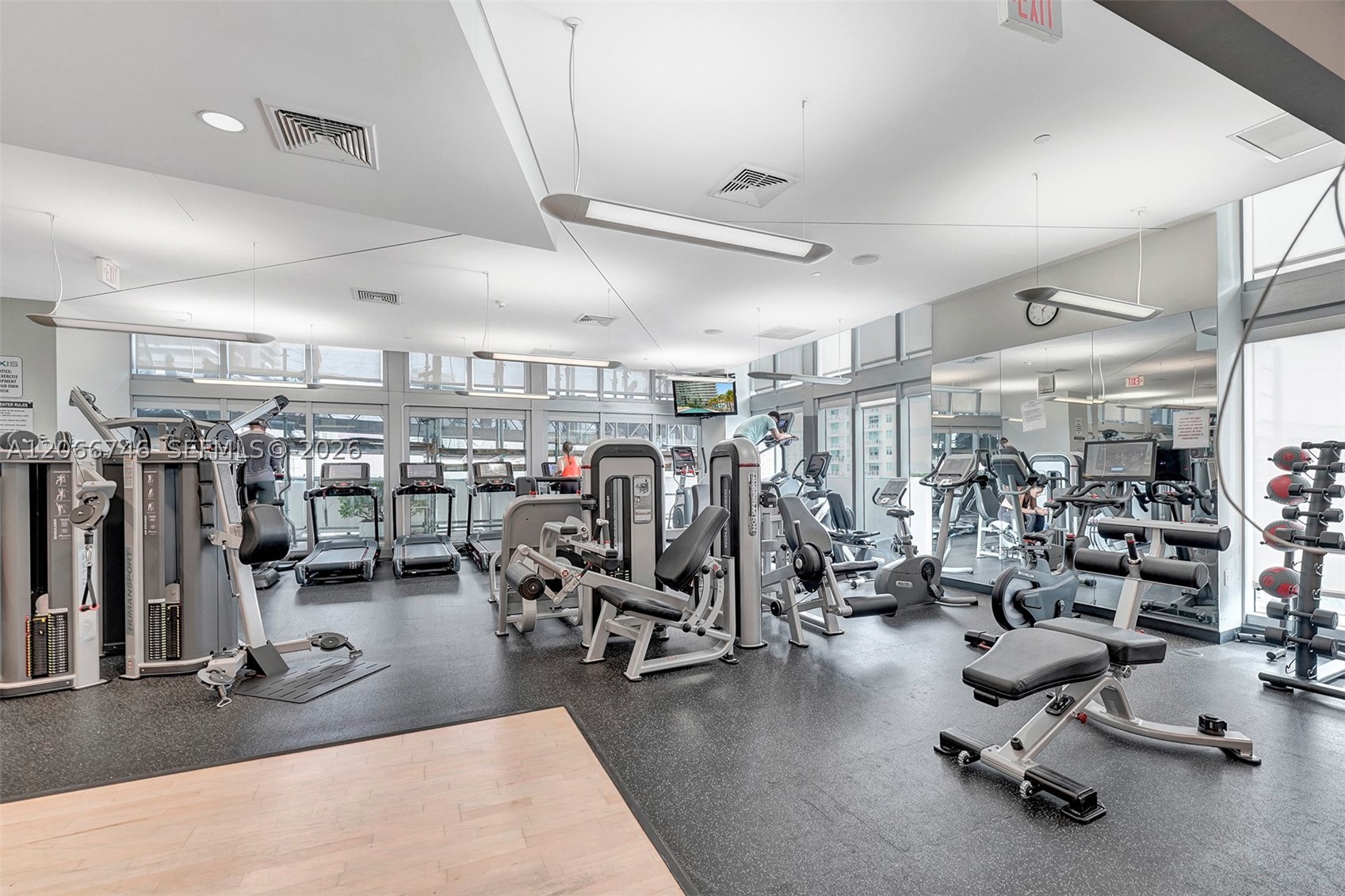 image Axis on Brickell South38