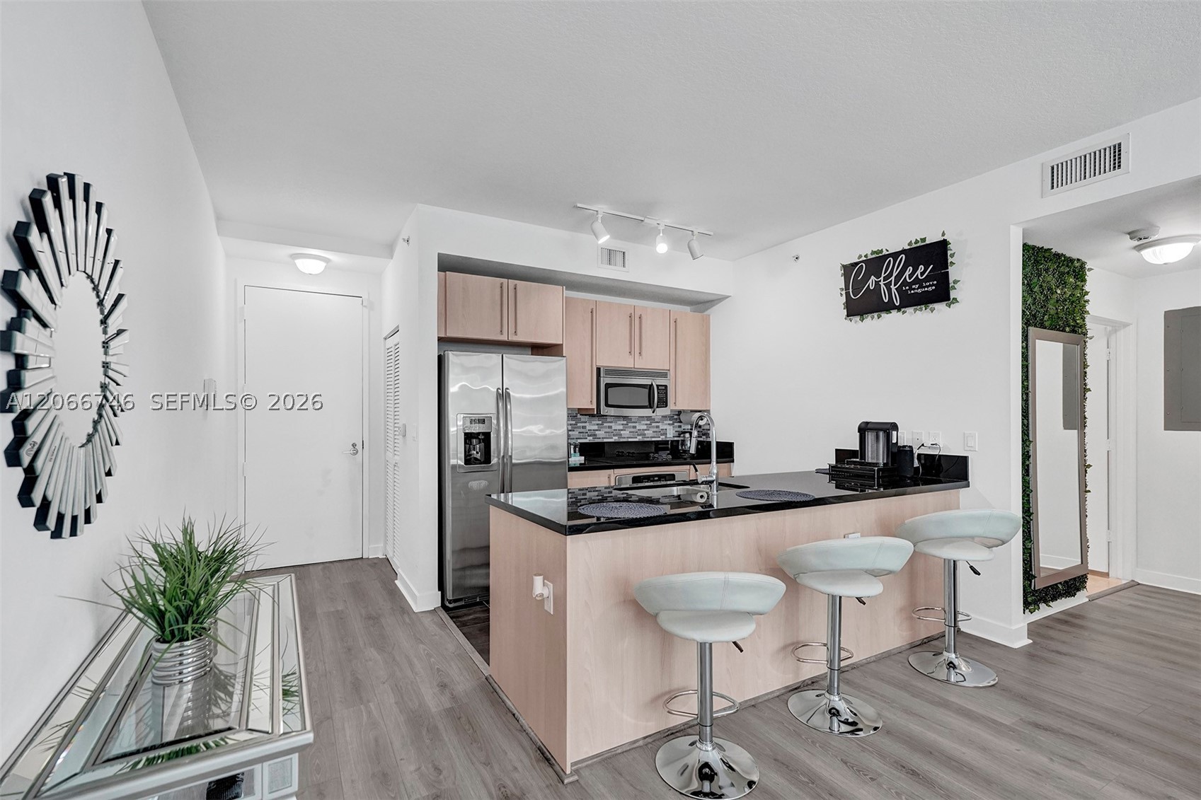 image Axis on Brickell South3