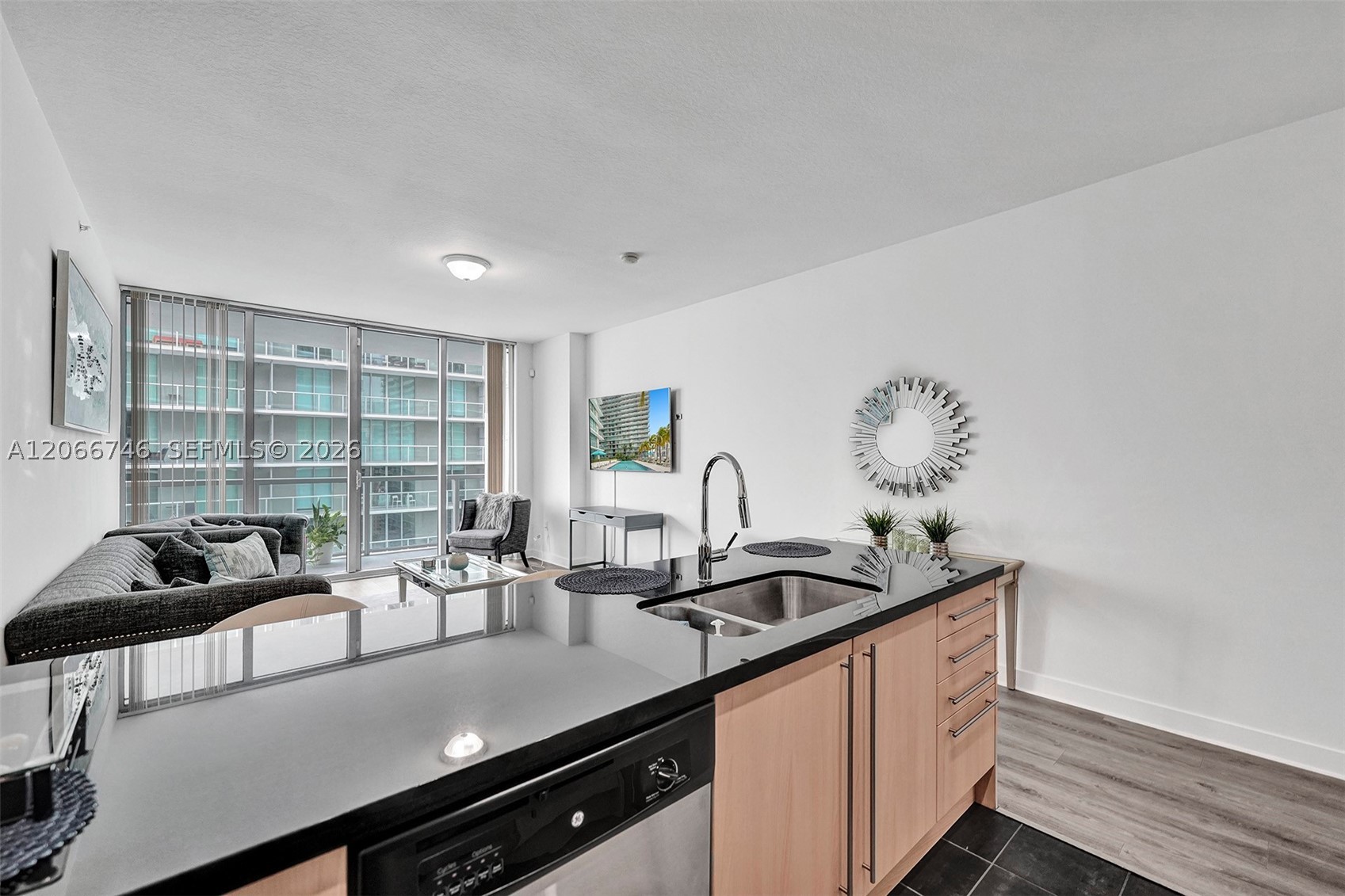 image Axis on Brickell South4