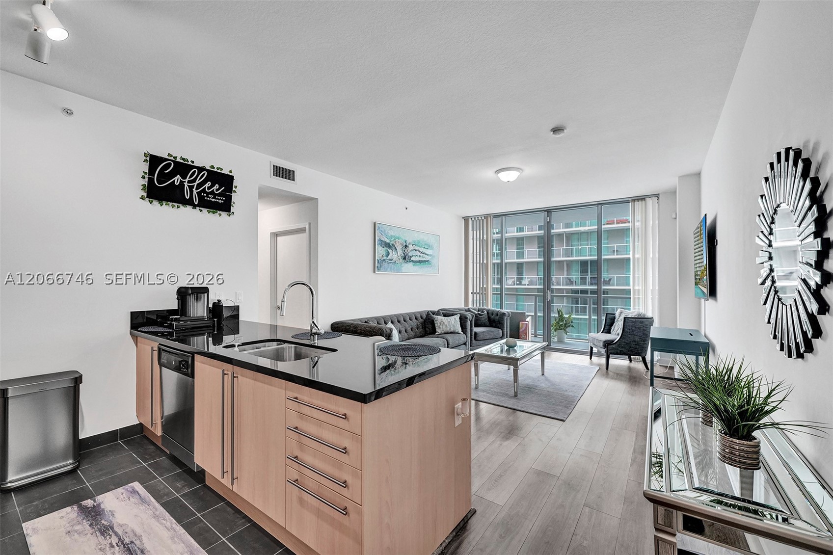 image Axis on Brickell South5