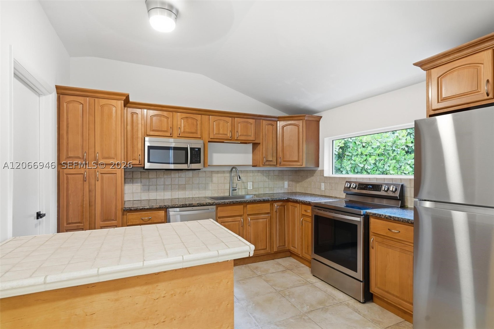 2355 Overbrook St Miami, FL 33133