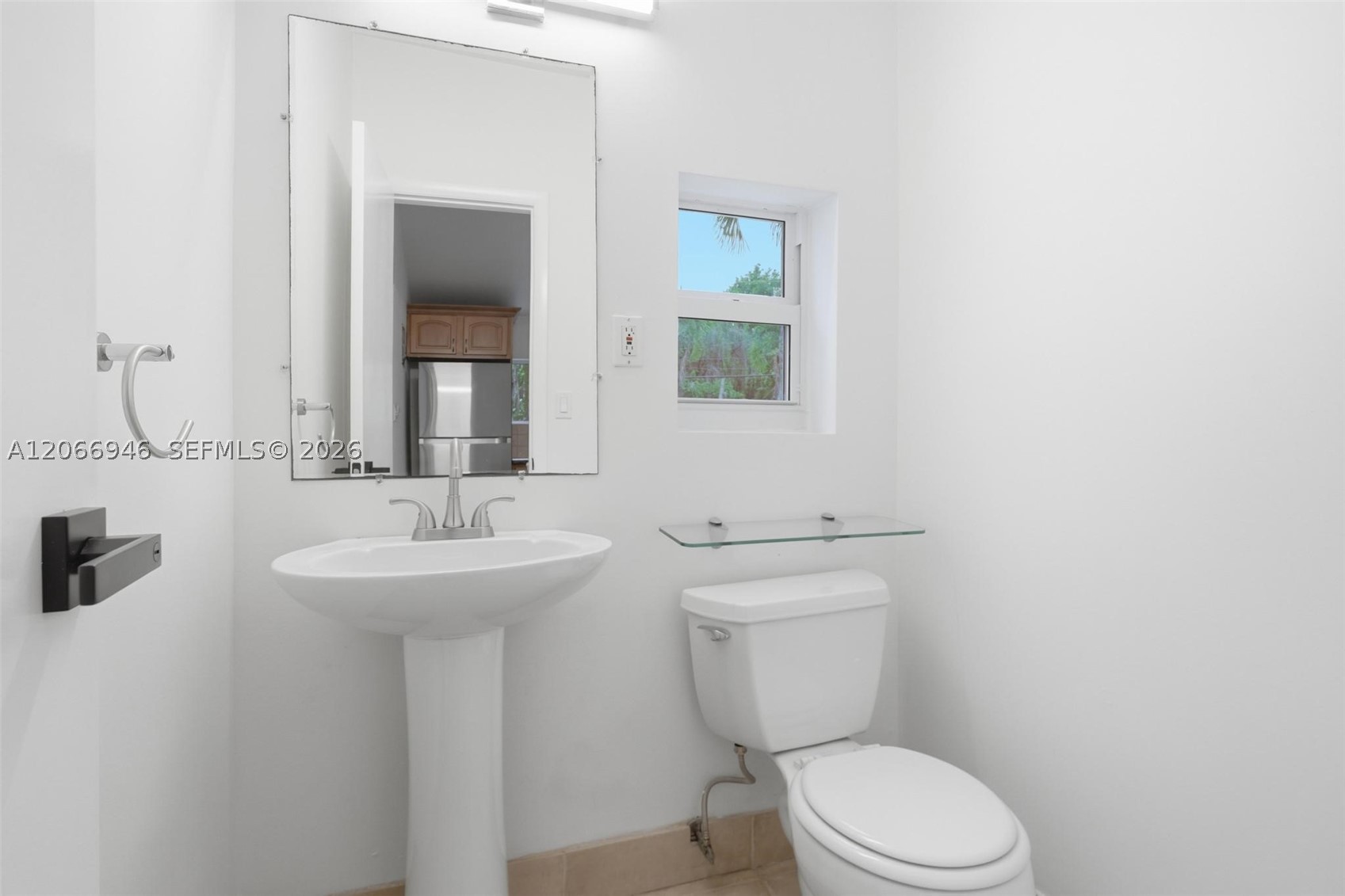 2355 Overbrook St Miami, FL 33133