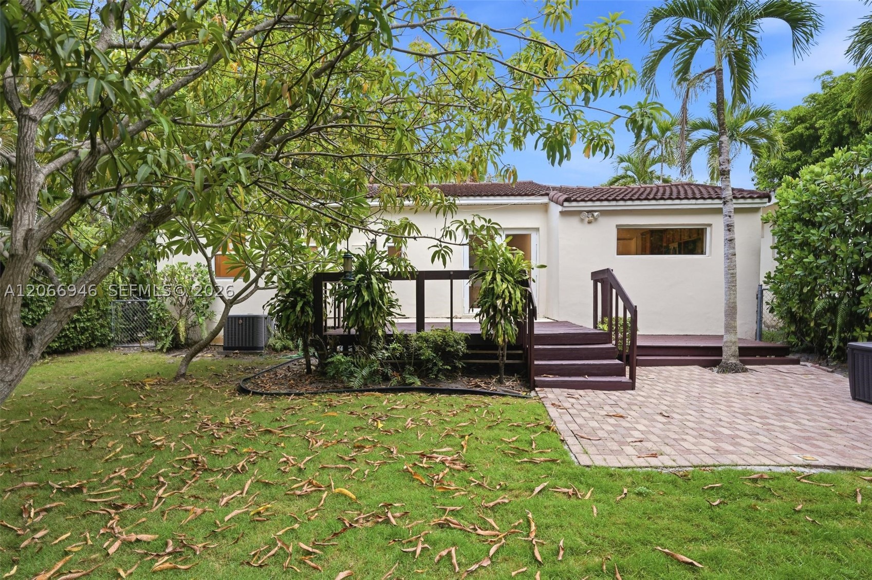 2355 Overbrook St Miami, FL 33133