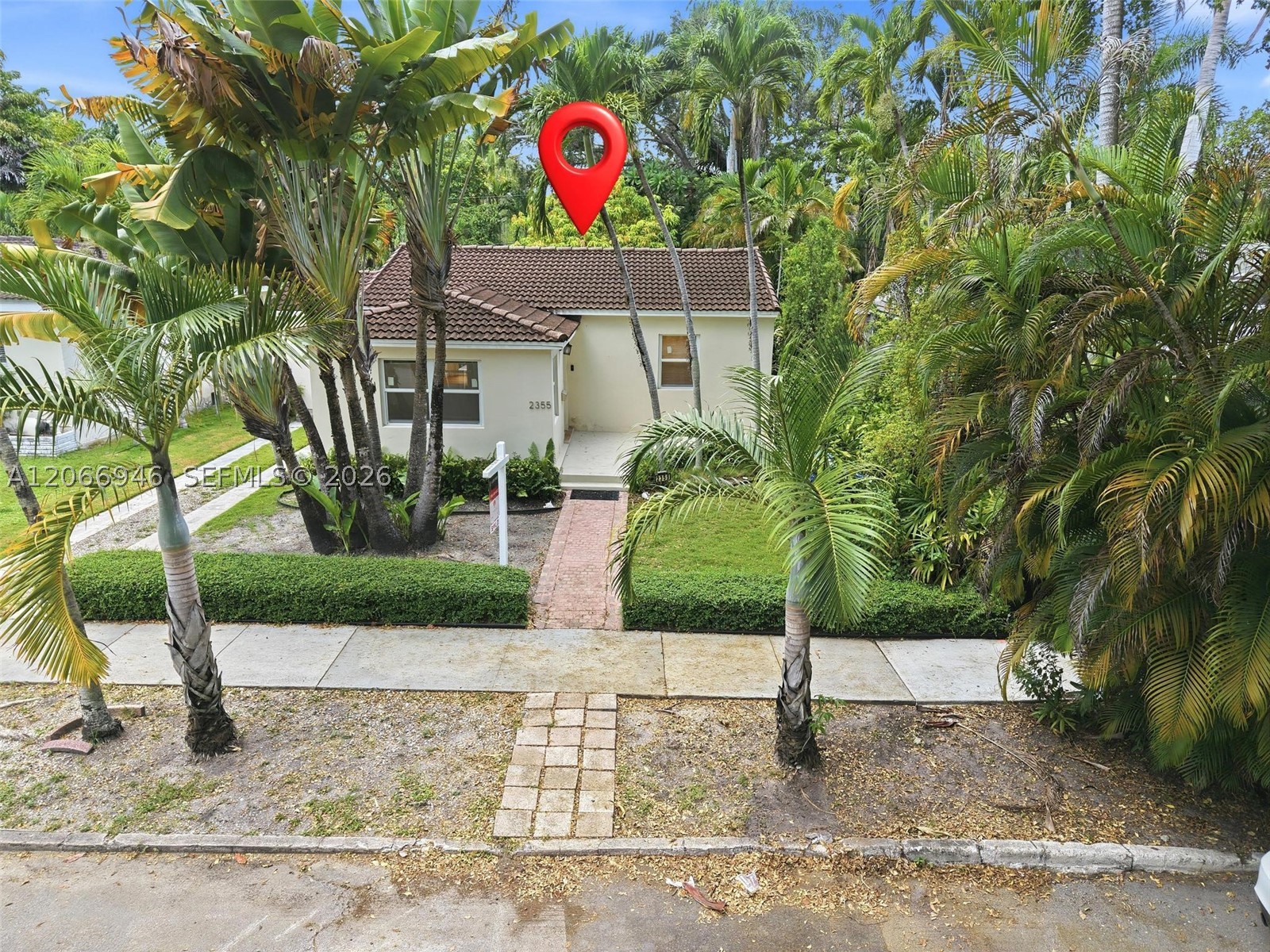 2355 Overbrook St Miami, FL 33133