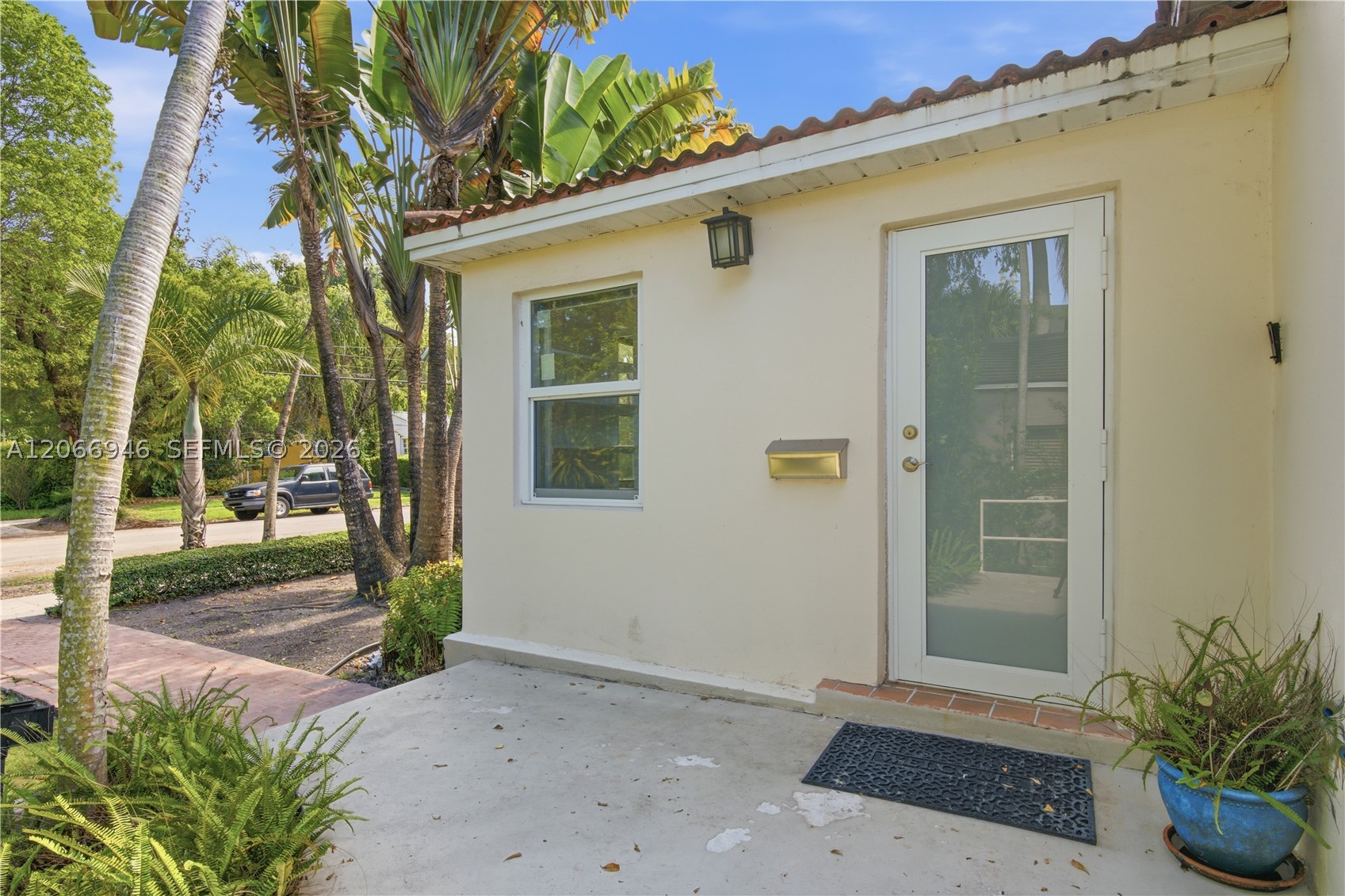 2355 Overbrook St Miami, FL 33133