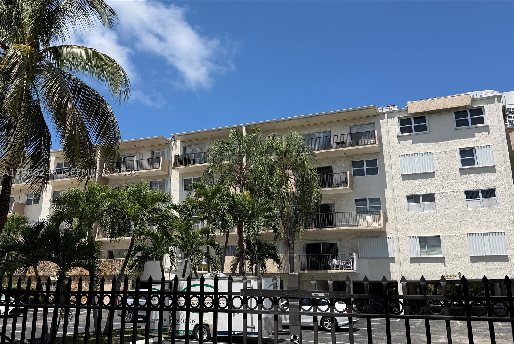 250 181st Dr #414