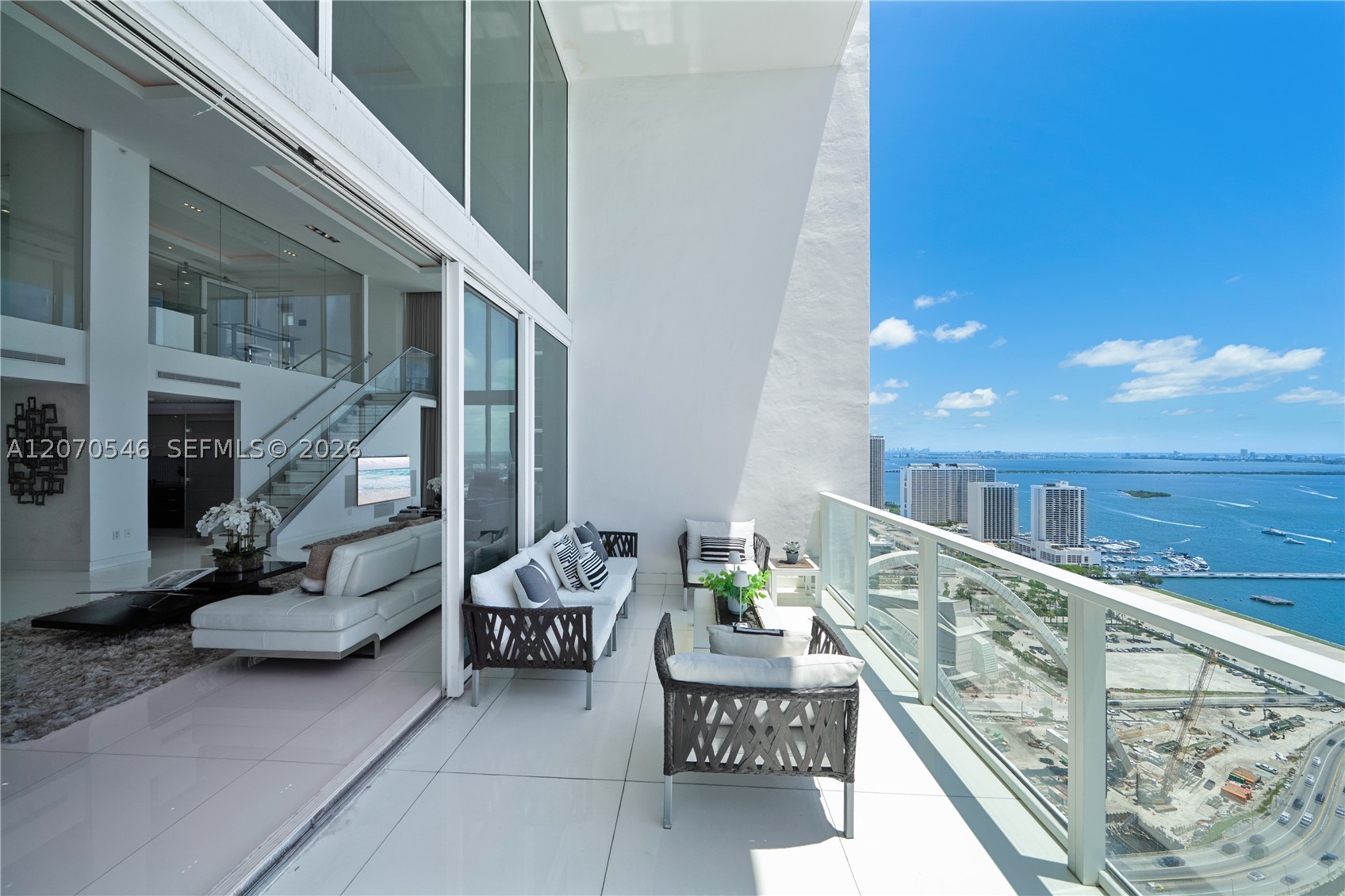 1040 Biscayne Blvd #4403 Miami, FL 33132
