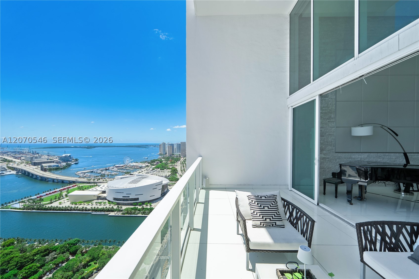 1040 Biscayne Blvd #4403 Miami, FL 33132