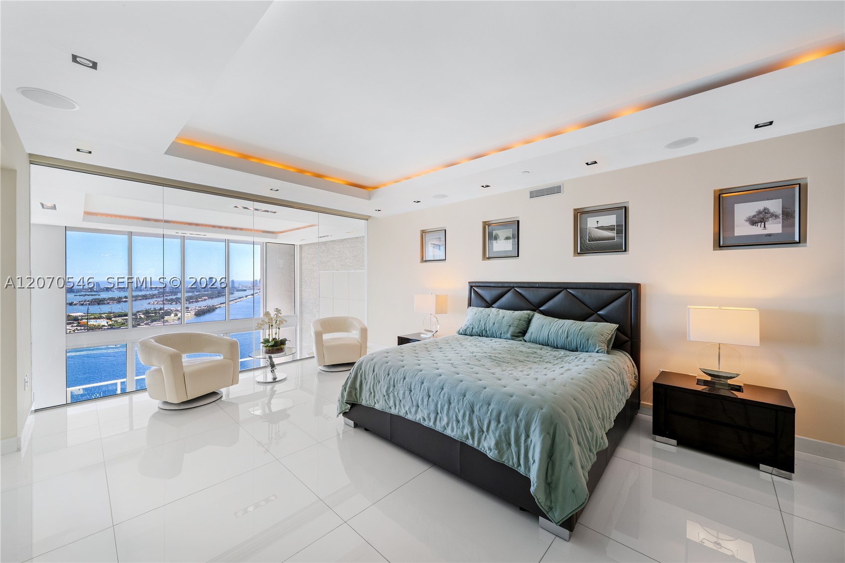 1040 Biscayne Blvd #4403 Miami, FL 33132