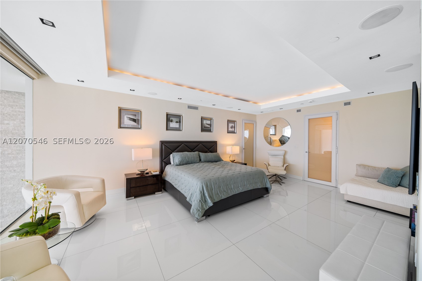1040 Biscayne Blvd #4403 Miami, FL 33132
