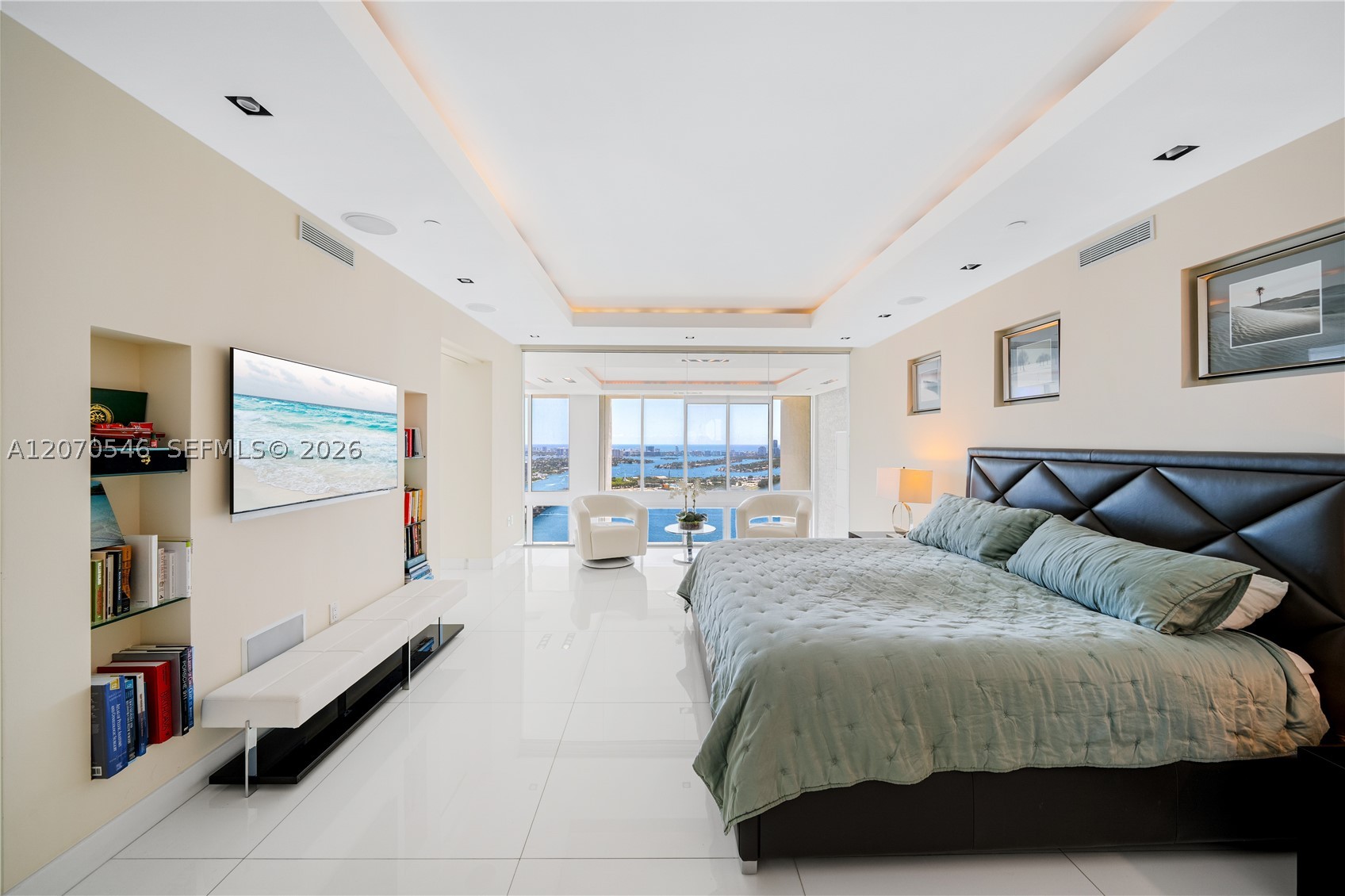 1040 Biscayne Blvd #4403 Miami, FL 33132