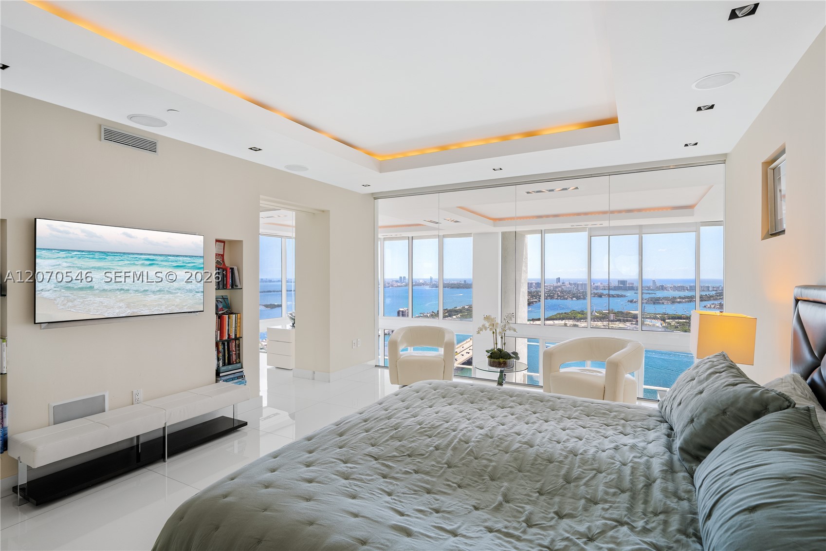 1040 Biscayne Blvd #4403 Miami, FL 33132