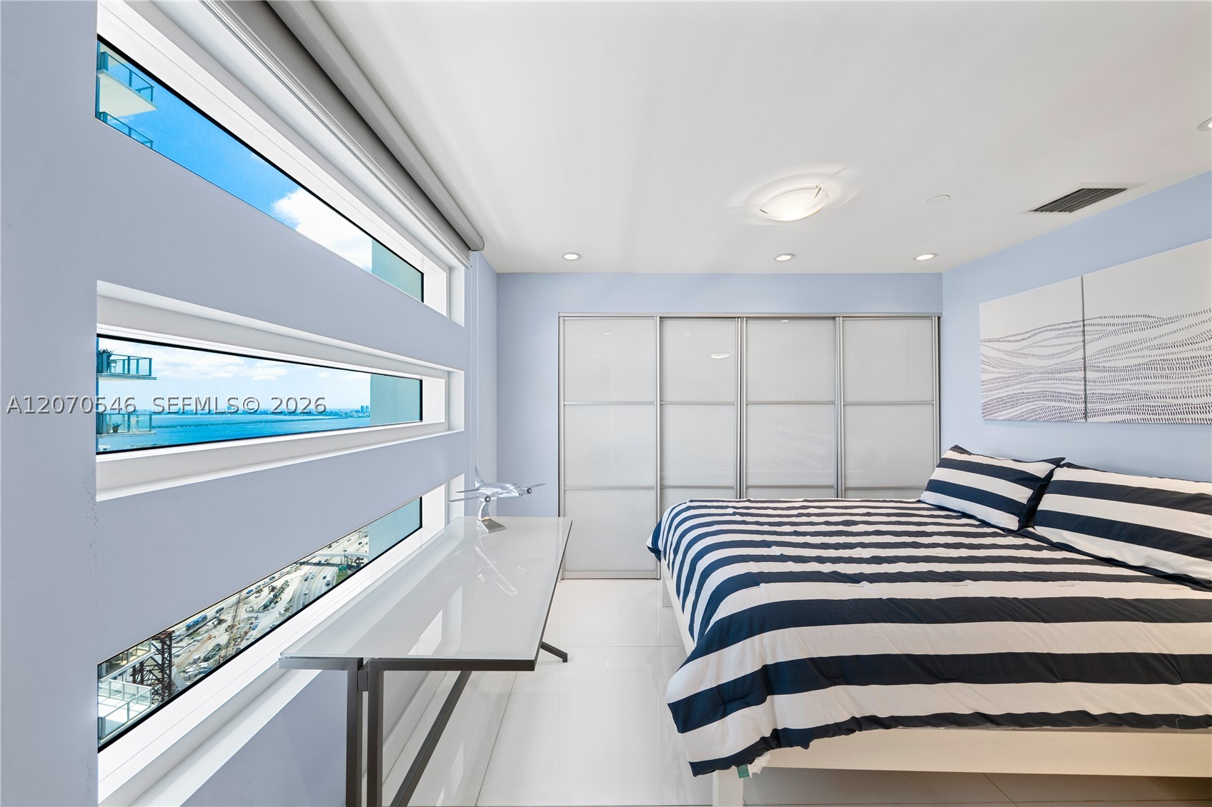 1040 Biscayne Blvd #4403 Miami, FL 33132