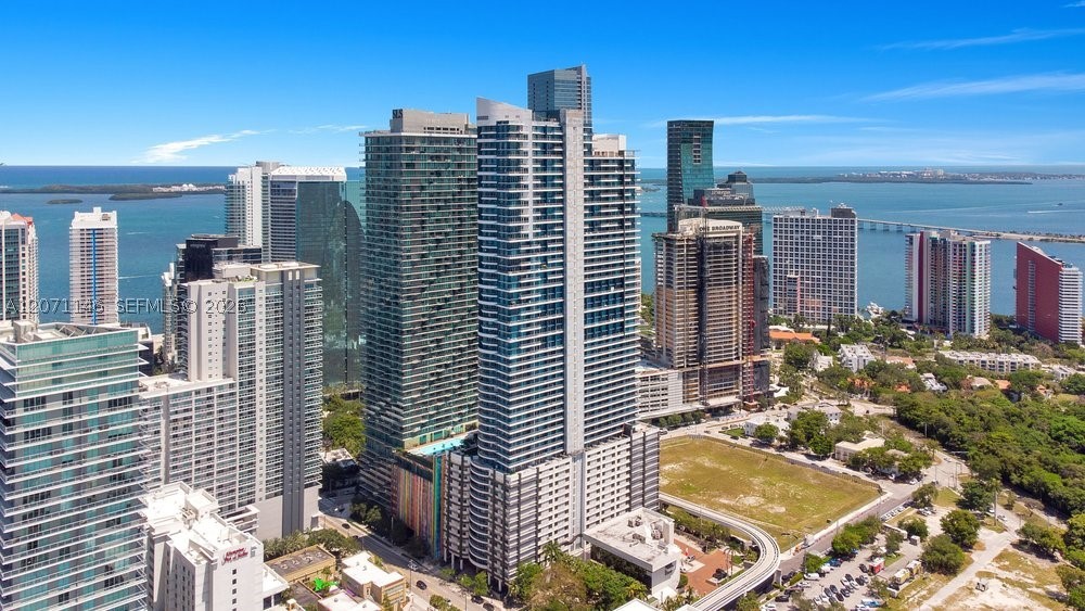 image Infinity at Brickell22