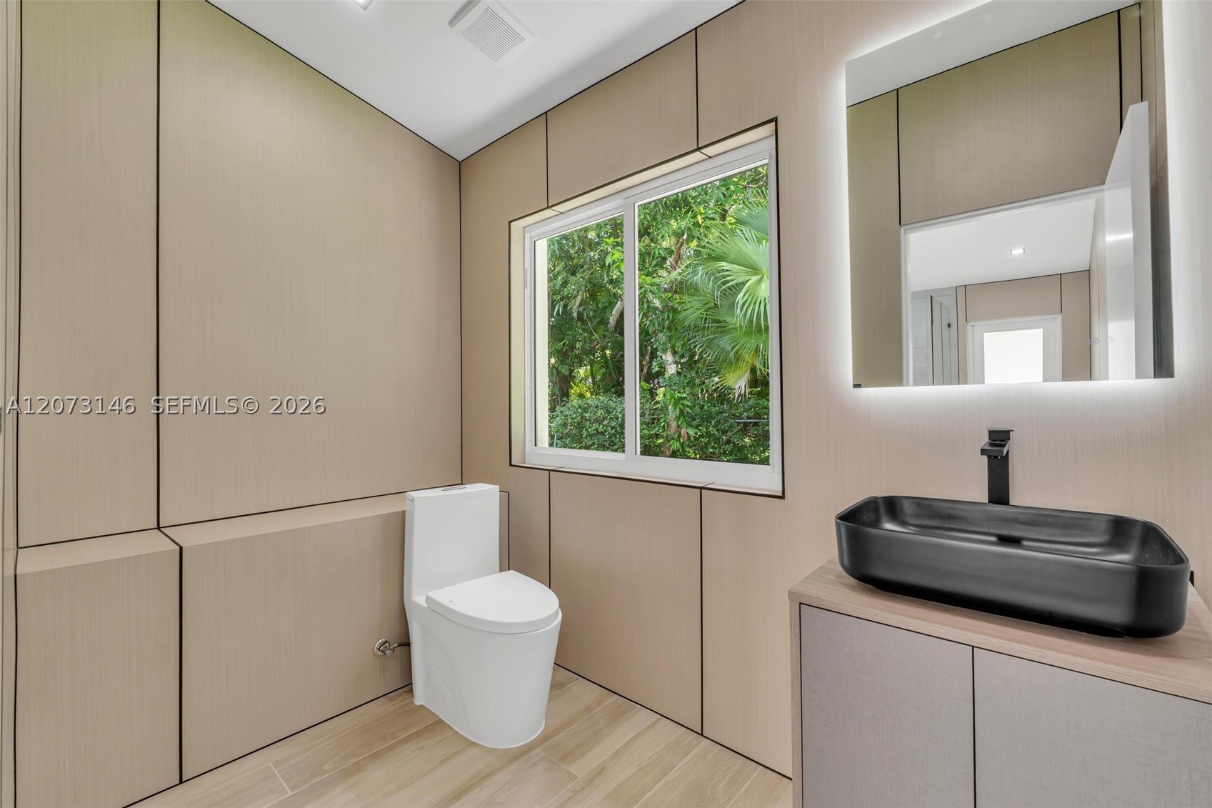 15321 SW 82nd Ave Palmetto Bay, FL 33157