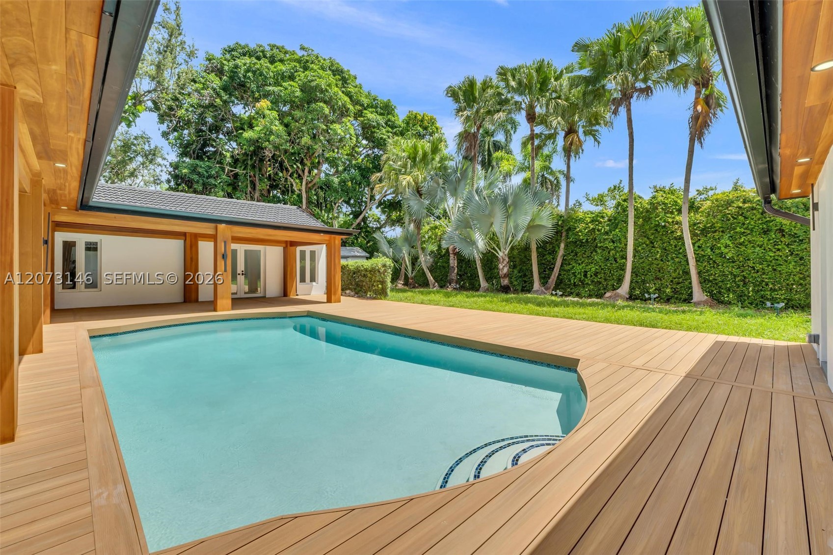 15321 SW 82nd Ave Palmetto Bay, FL 33157