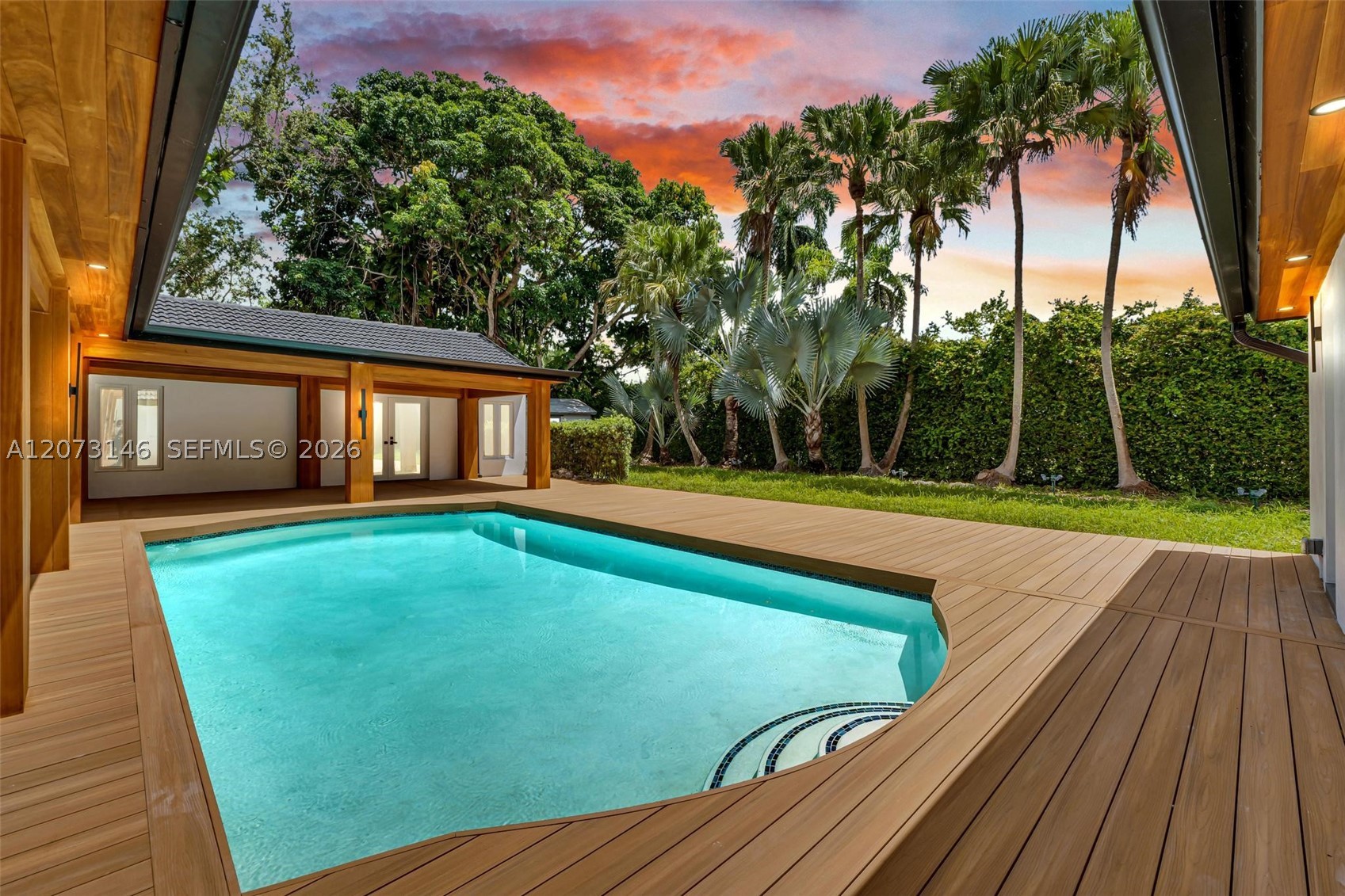 15321 SW 82nd Ave Palmetto Bay, FL 33157