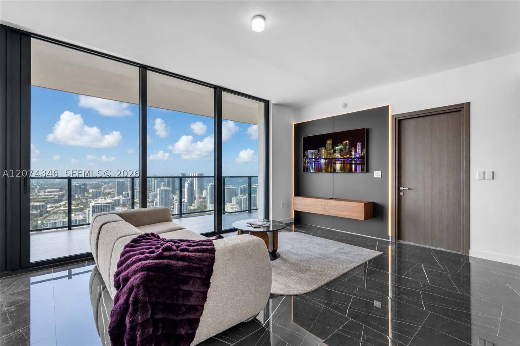 20 NE 11th St #6101 Miami, FL 33132