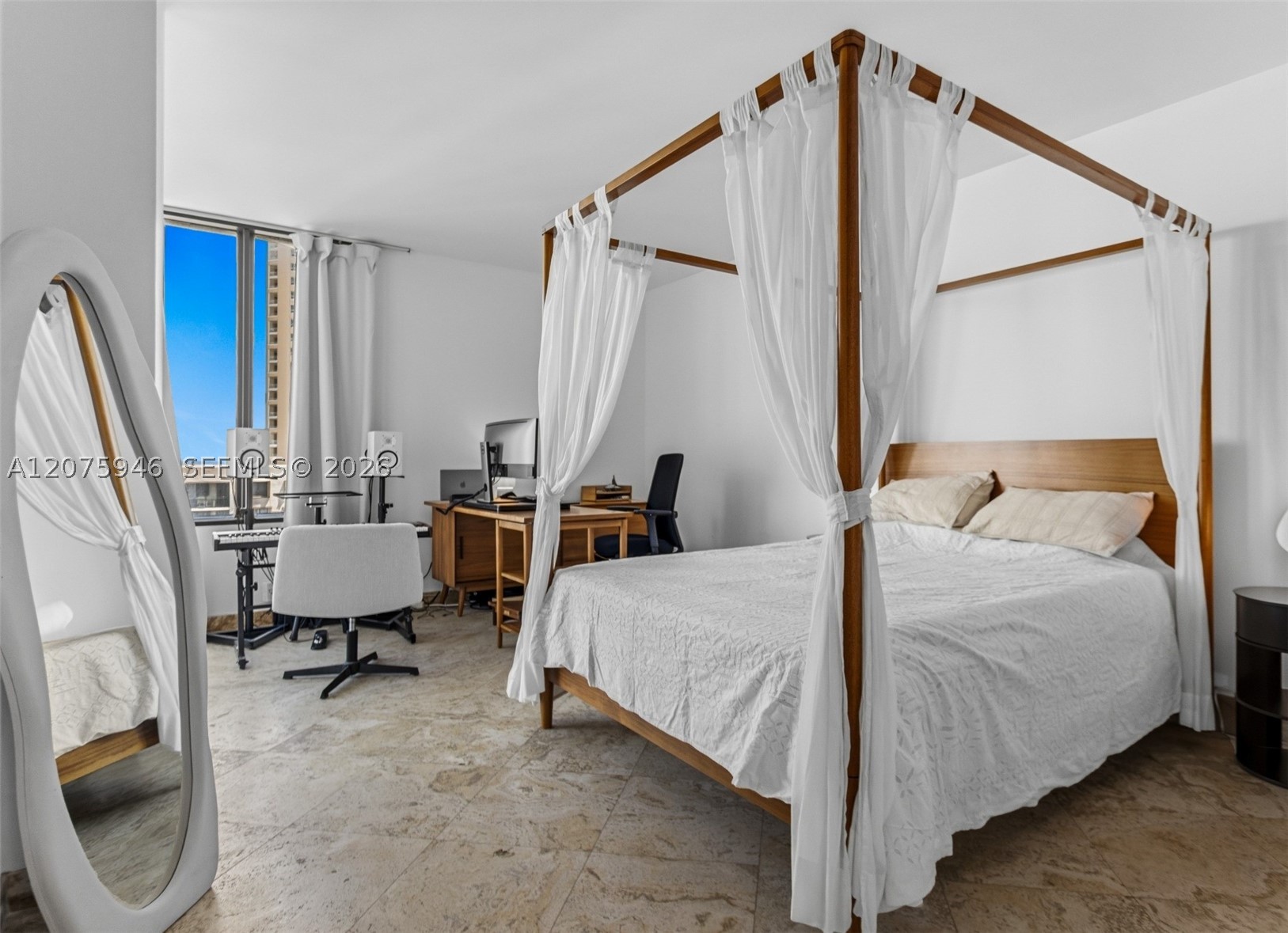 image Brickell Key One12