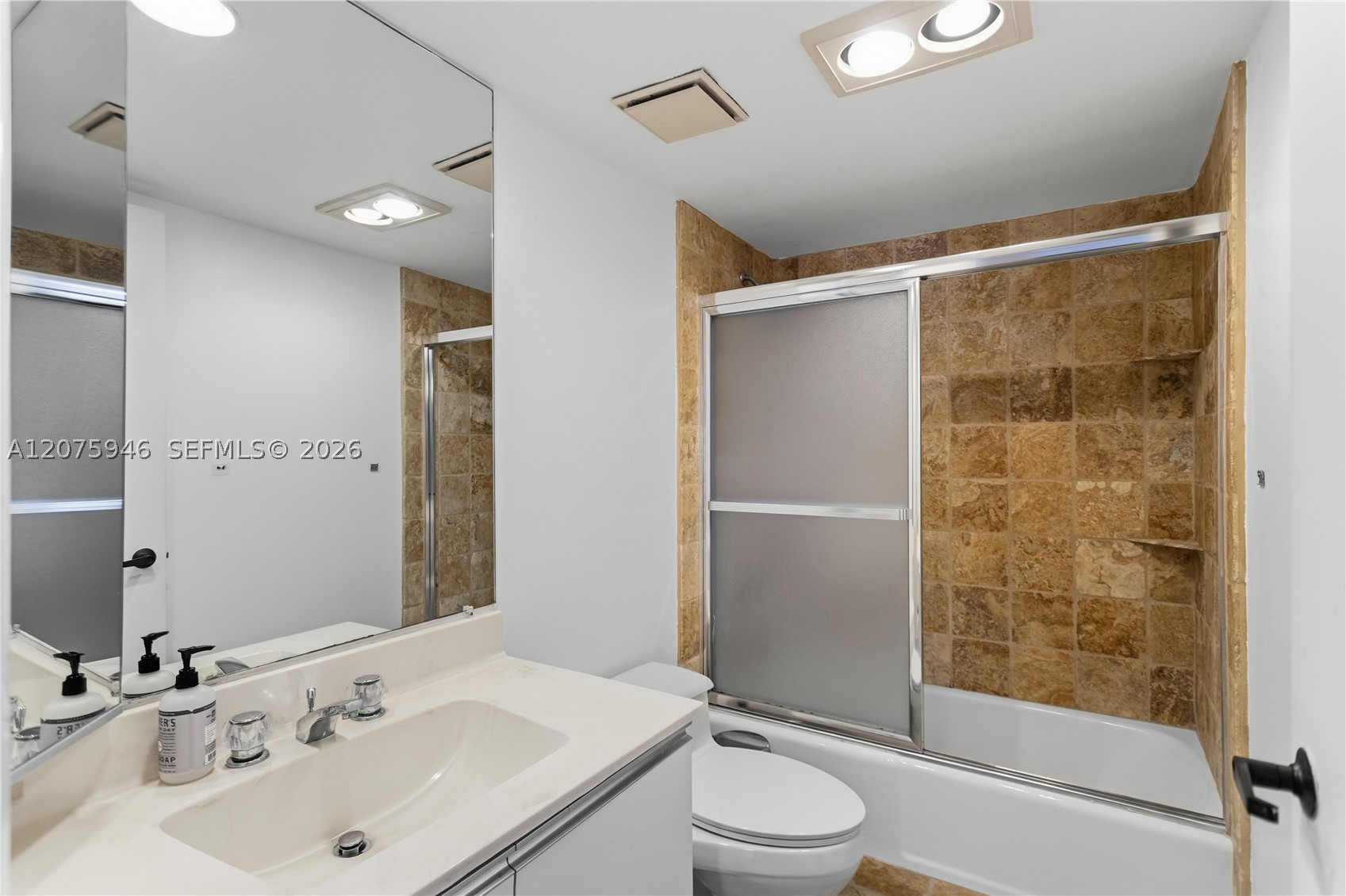 image Brickell Key One20