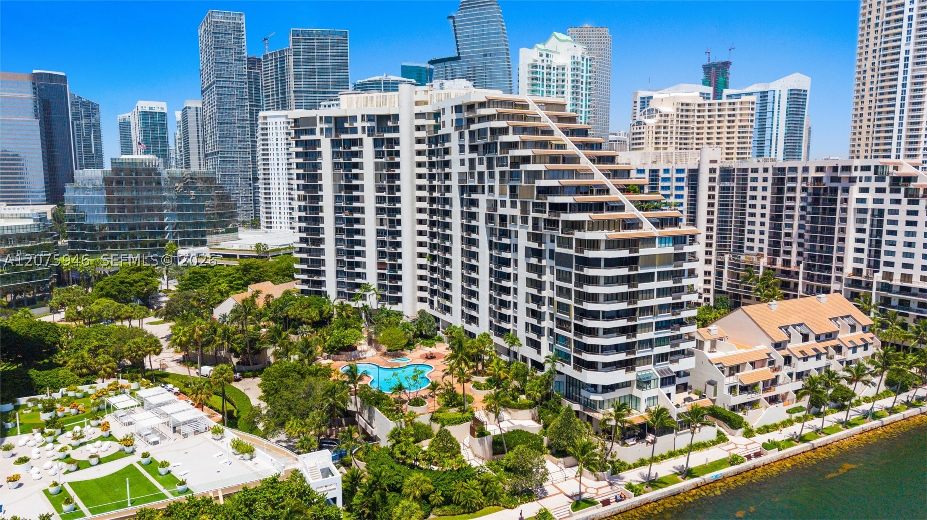 image Brickell Key One25