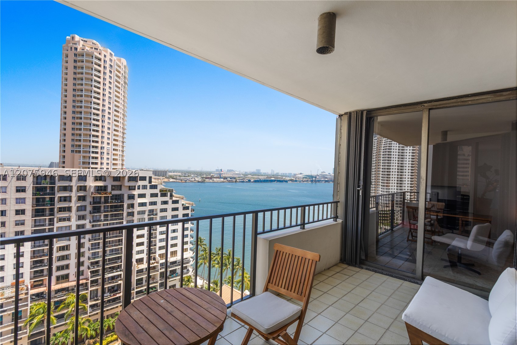 image Brickell Key One2