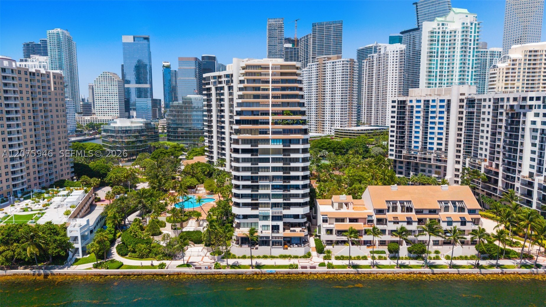 image Brickell Key One38