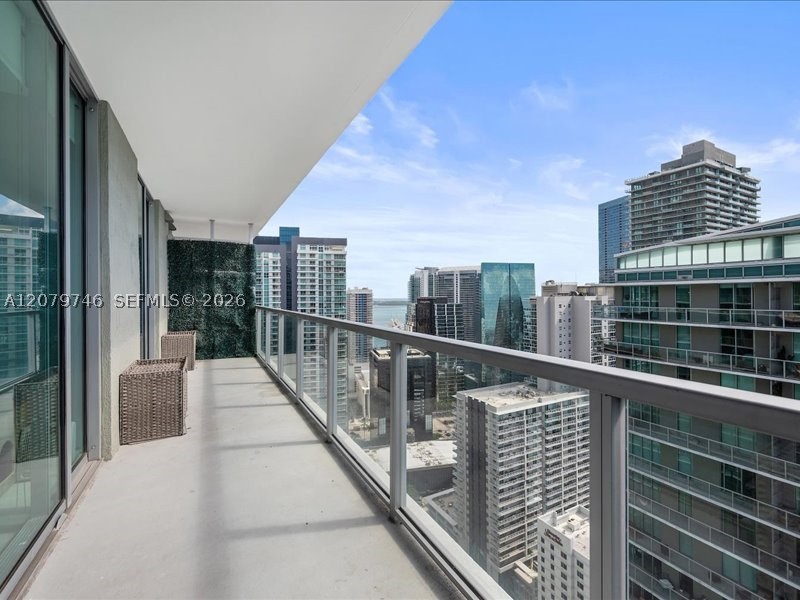 image Axis on Brickell North8