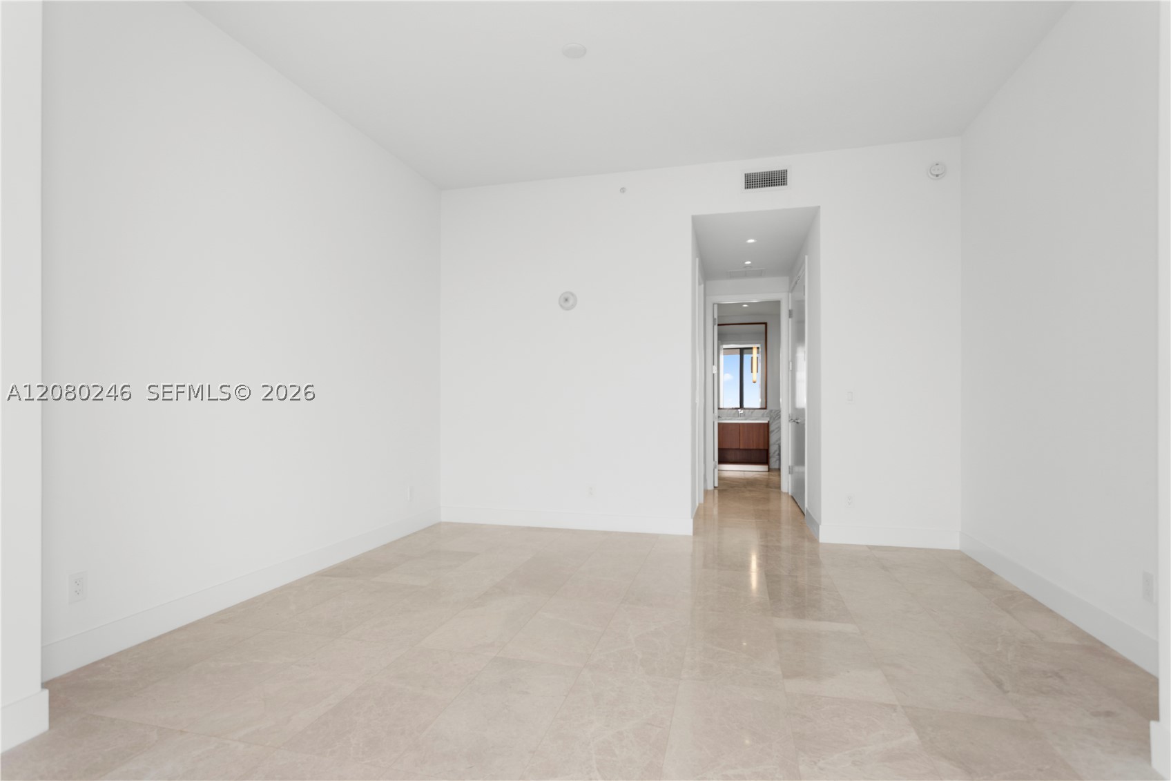 image Una Residences21