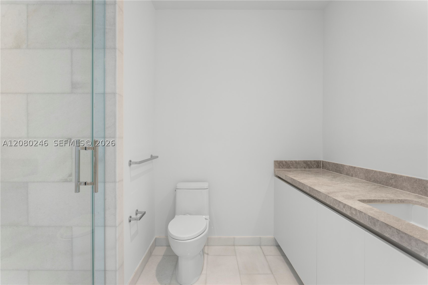 image Una Residences35