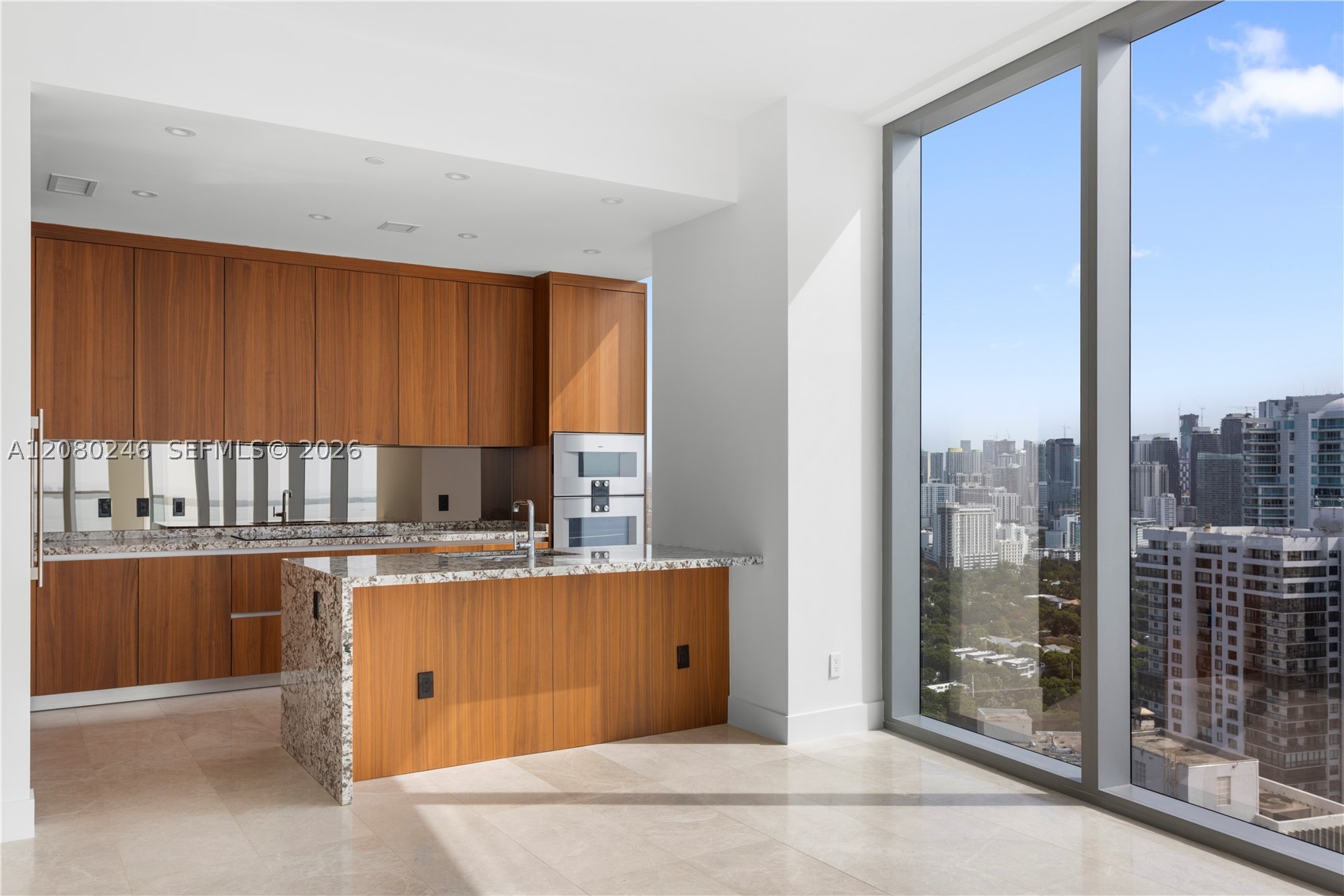 image Una Residences5