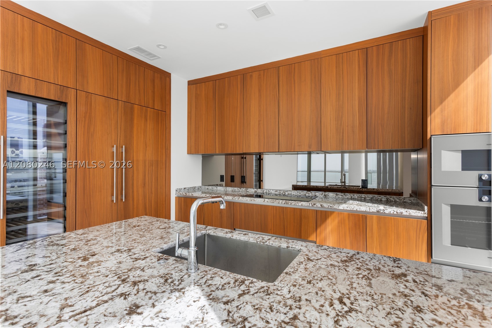 image Una Residences7